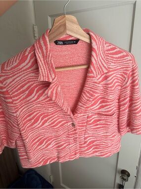 Zara Pink Coral Zebra-Print Cropped Button Up